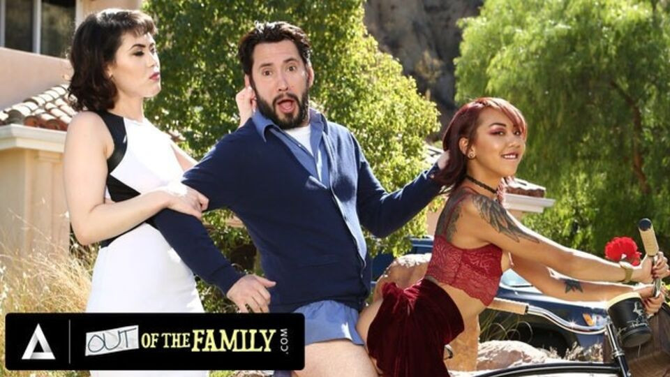 Watch Tommy Pistol, Audrey Noir and Kimberly Chi step fantasy screw from Out Of The Family by Devil's Film on ePornThot.