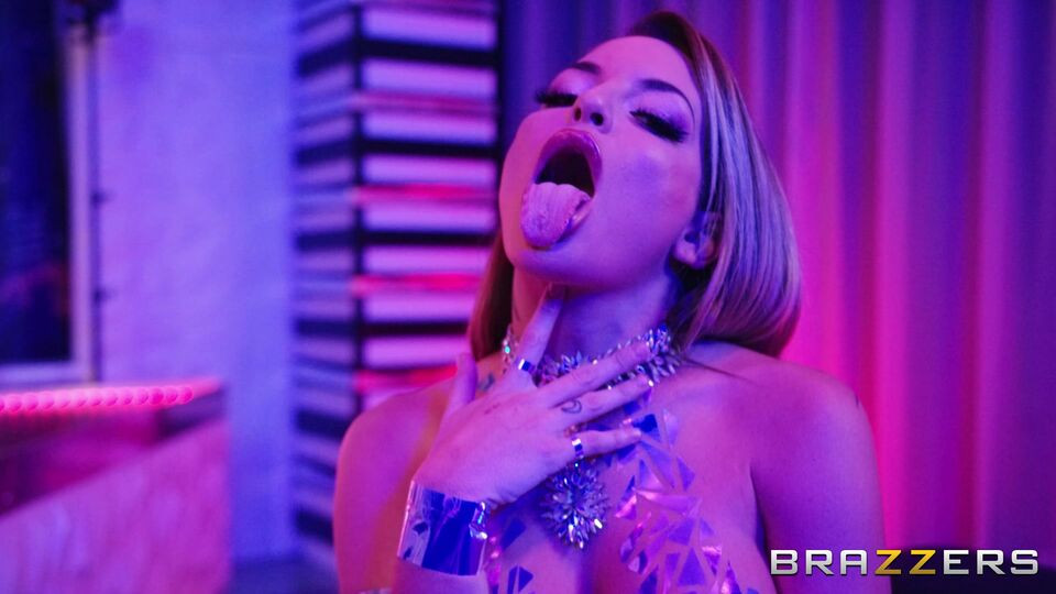 Watch Kissa Sins doggystyle scene from Big Wet Butts by Brazzers on ePornThot.