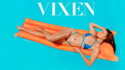 Honour May long legs bang from Vixen