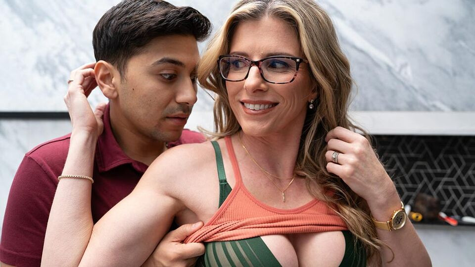 Watch Cory Chase oral smut from Mommy’s Boy by Adult Time on ePornThot.